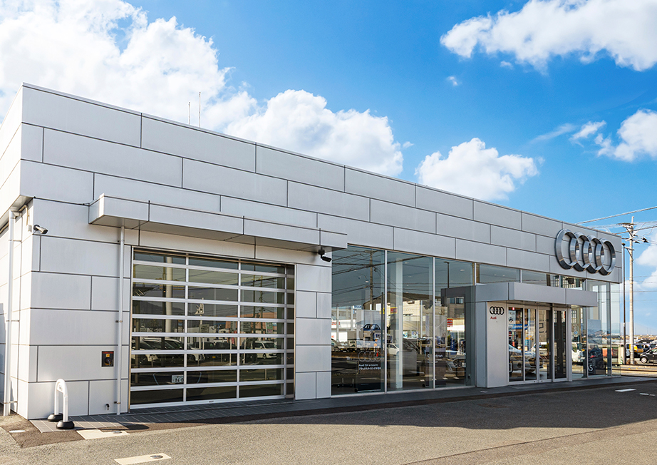 アウディ久留米の店舗外観